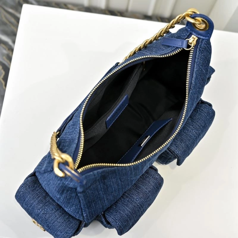 WaterResistant Chanel Hobo Bags 89277