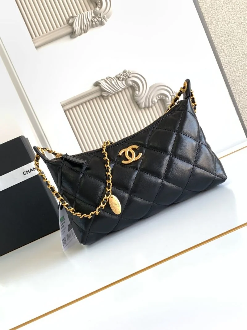 WellDesigned Chanel Hobo Bags 53917