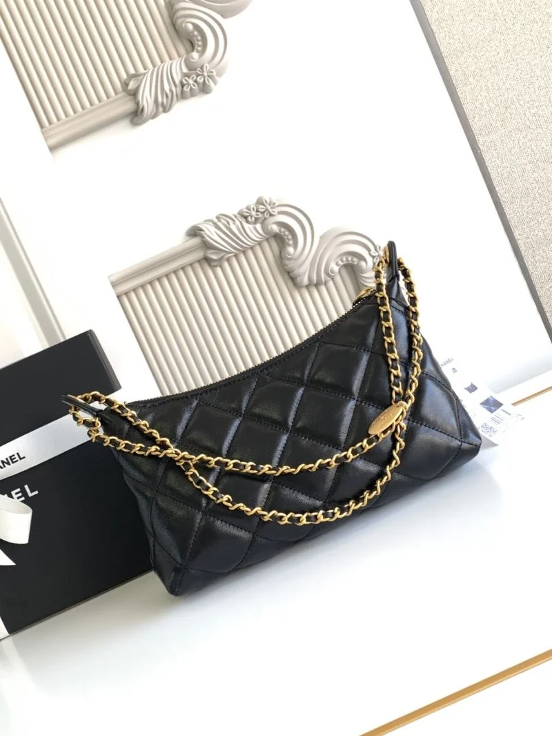 WellDesigned Chanel Hobo Bags 53917