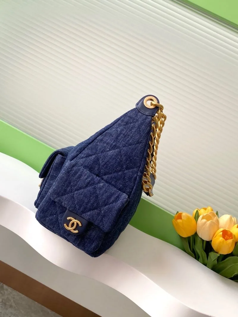 Chanel Hobo Bags Classic 53916
