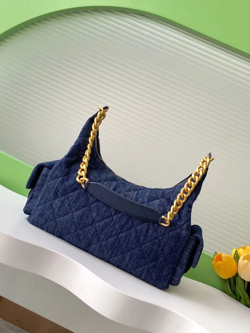 Chanel Hobo Bags Classic 53916