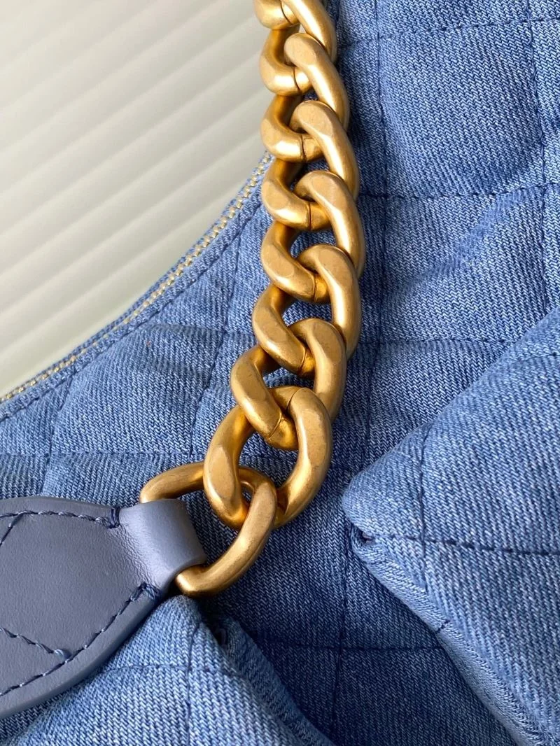 Chanel Hobo Bags Youthful 53910