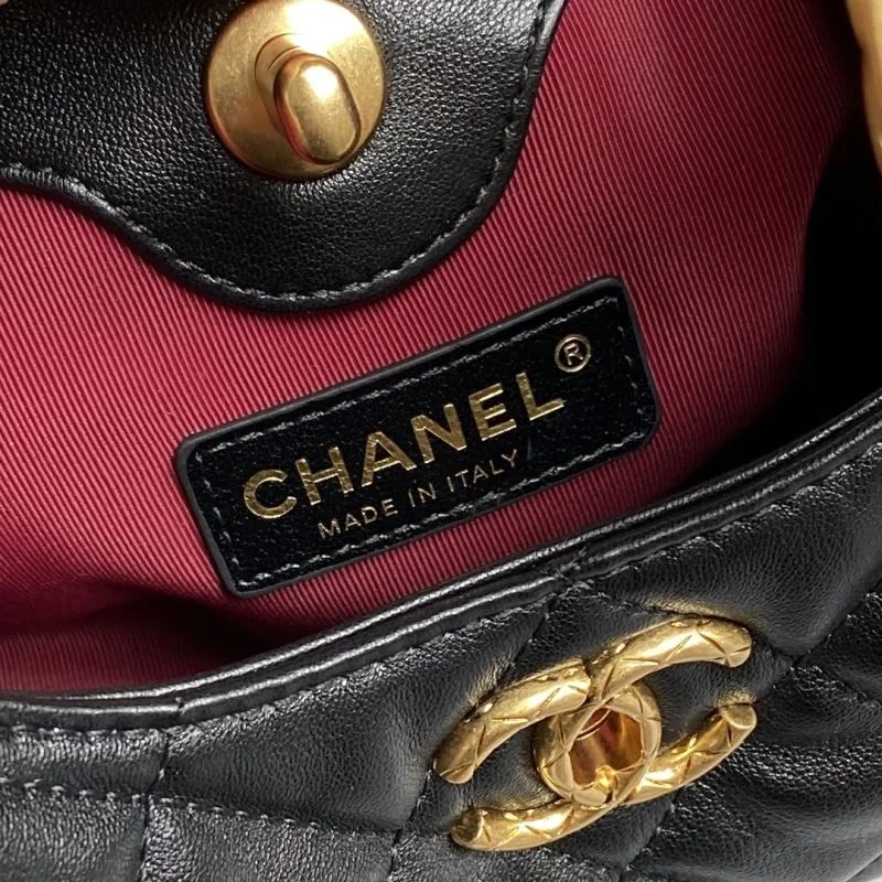 Practical Chanel Hobo Bags 53914