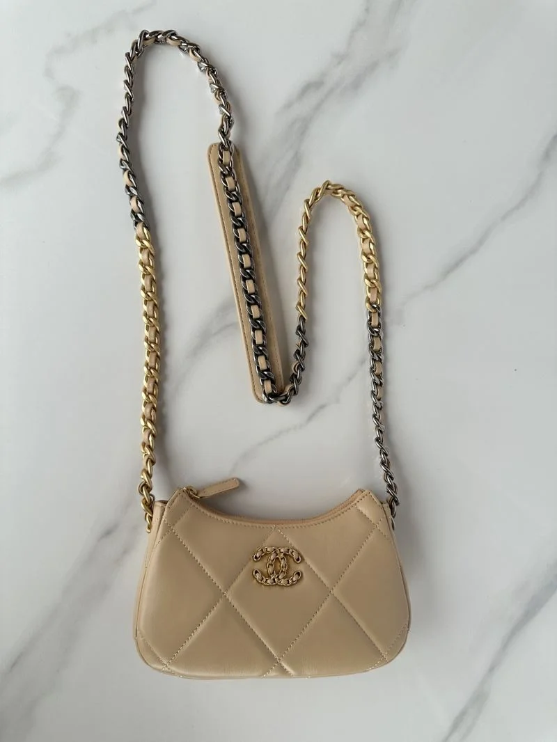 Chanel Hobo Bags SunProtective 53219