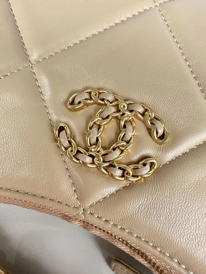 Chanel Hobo Bags Modern 53186
