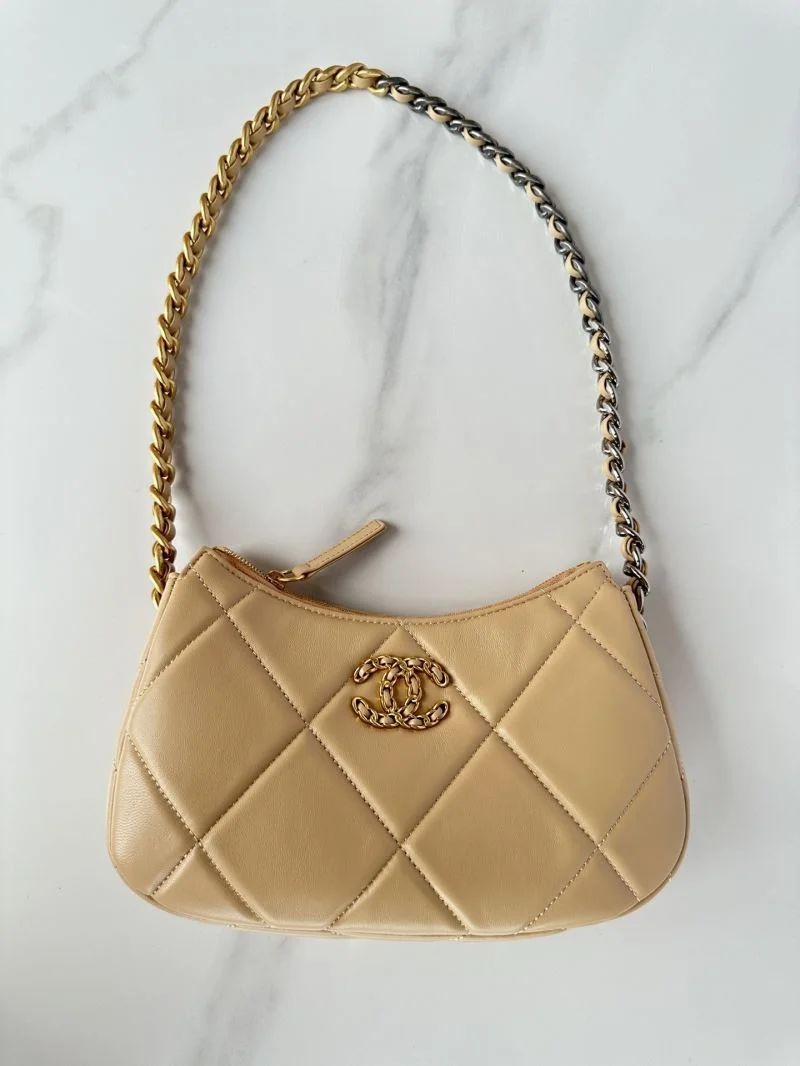 Chanel Hobo Bags Modern 53186