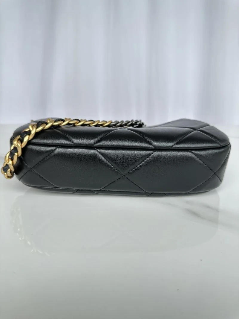 Chanel Hobo Bags WaterResistant 53225
