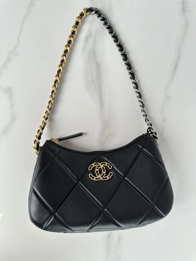 Chanel Hobo Bags WaterResistant 53225