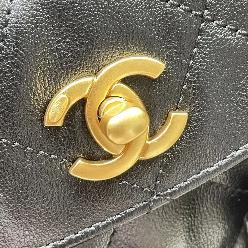 Chanel Hobo Bags Sleek 53169