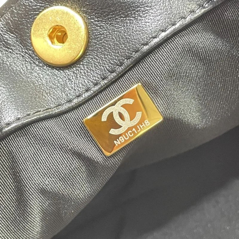 Chanel Hobo Bags Sleek 53169