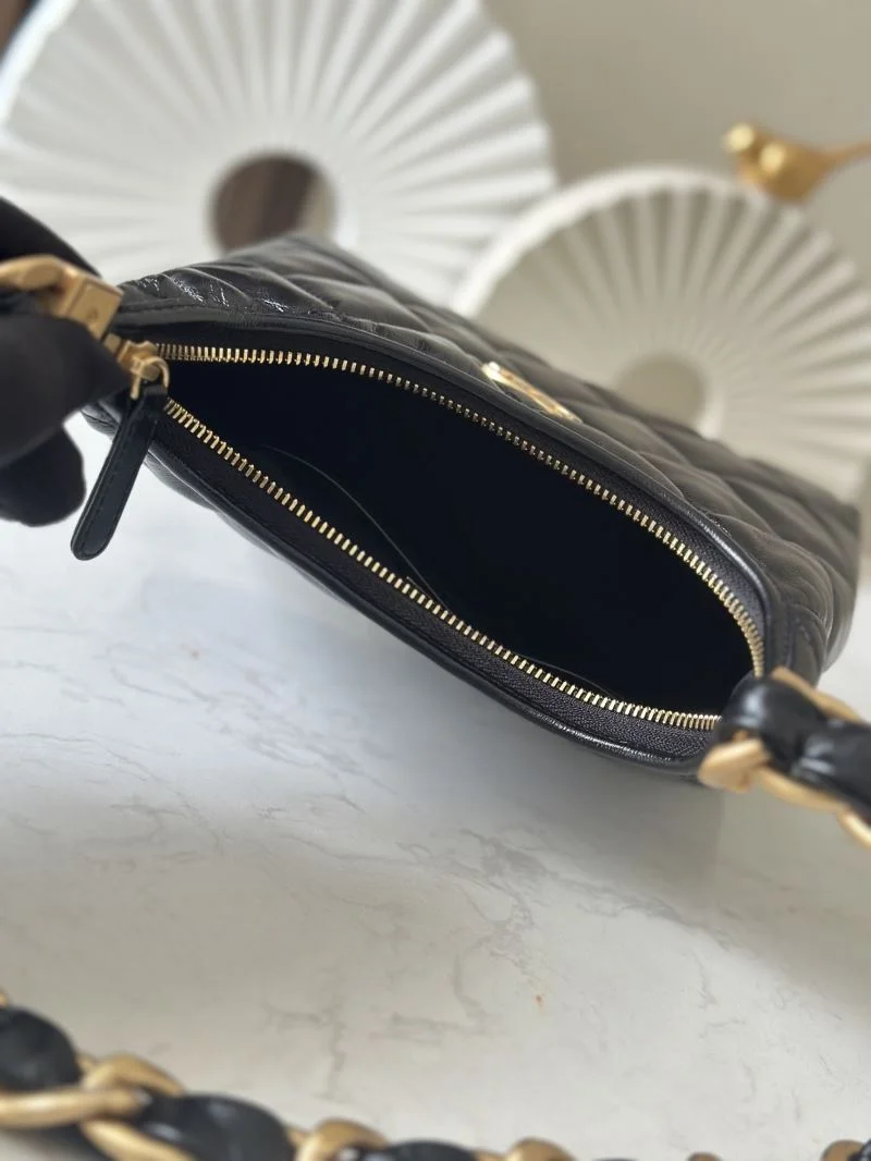 Chanel Hobo Bags Comfortable 53168