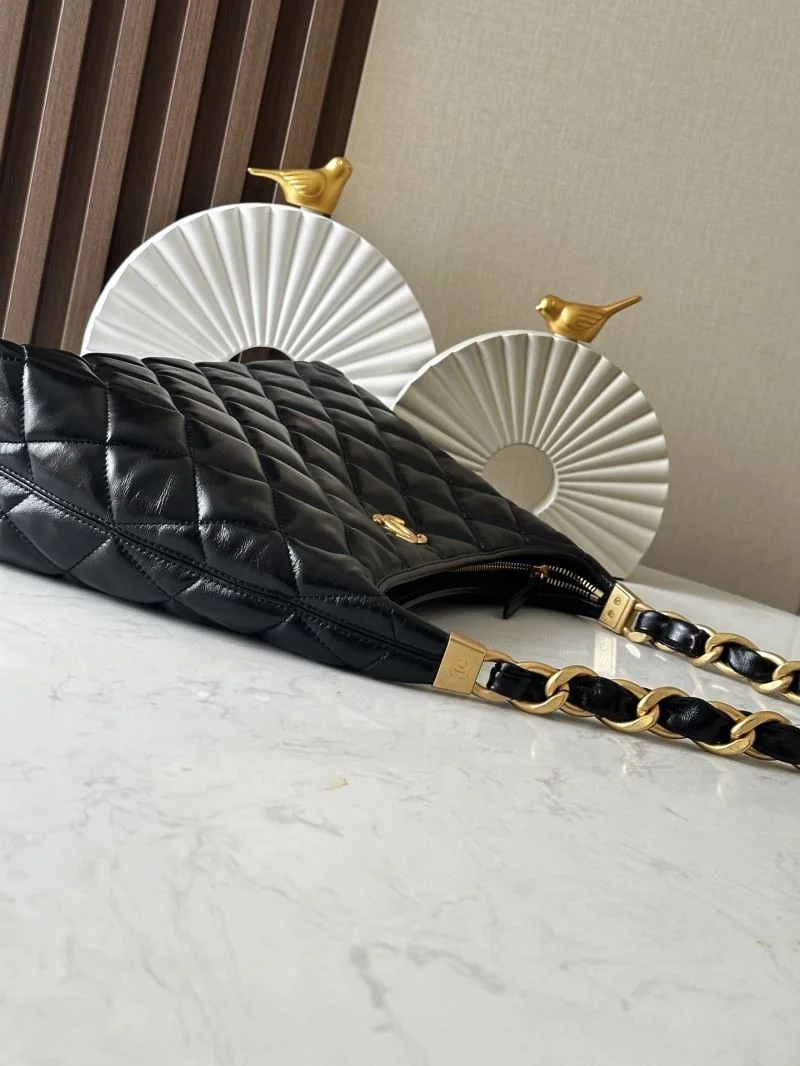 Chanel Hobo Bags TechFriendly 53282