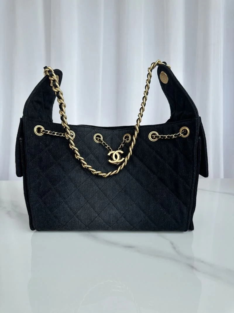Chanel Hobo Bags TechFriendly 53187