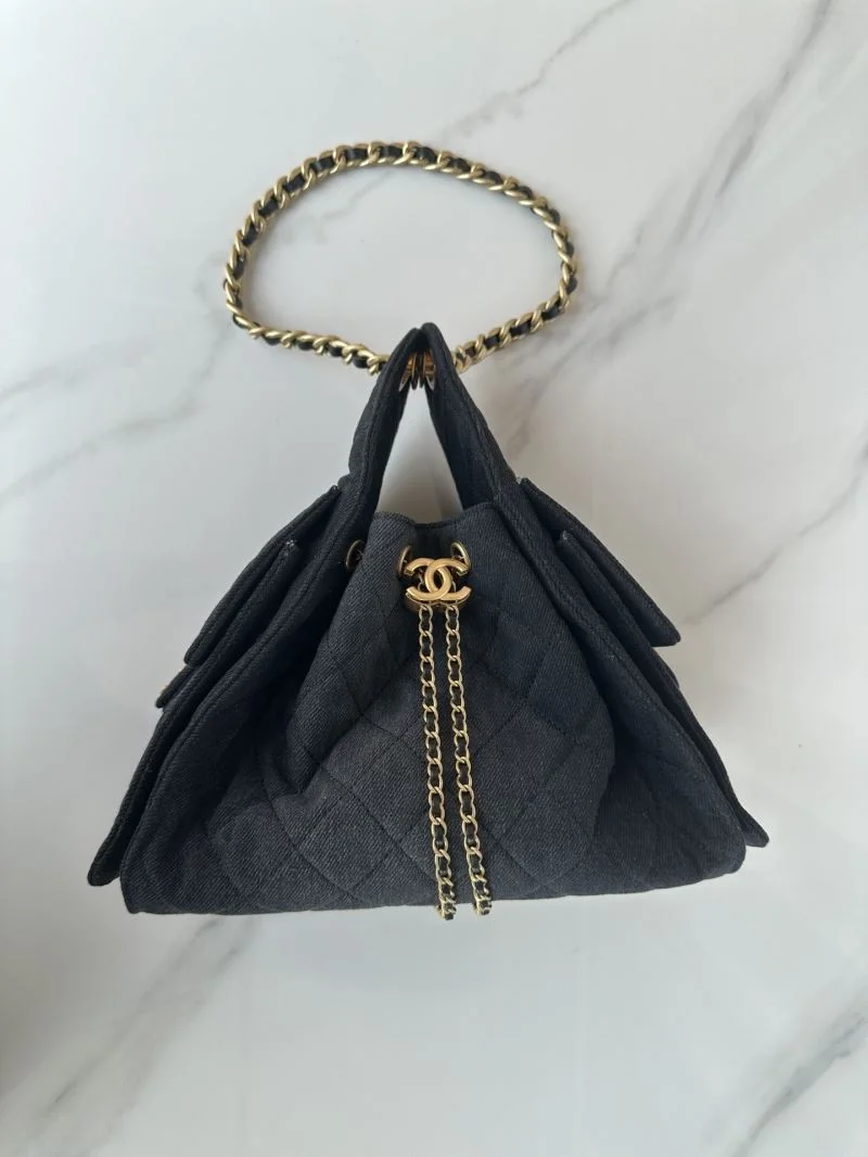Chanel Hobo Bags TechFriendly 53187