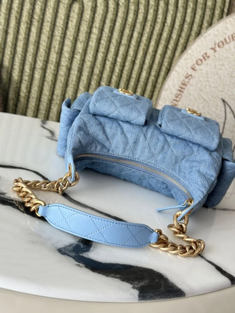 Chanel Hobo Bags Bright 53124