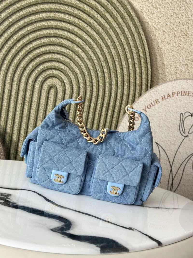 Chanel Hobo Bags Effortless 53126