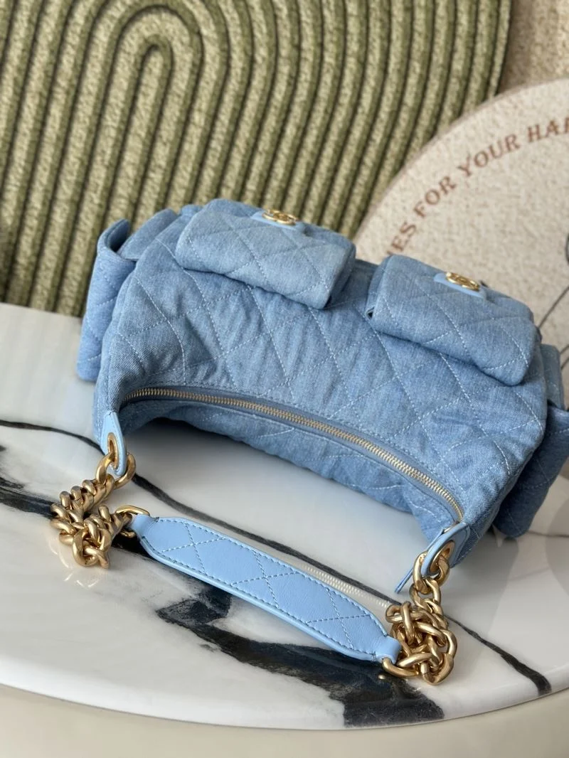 Chanel Hobo Bags Effortless 53126