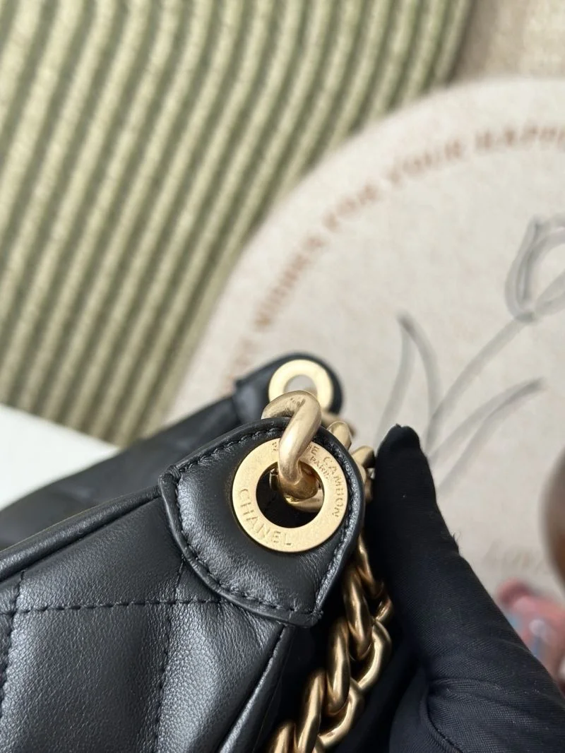 Chanel Hobo Bags Compact 53125