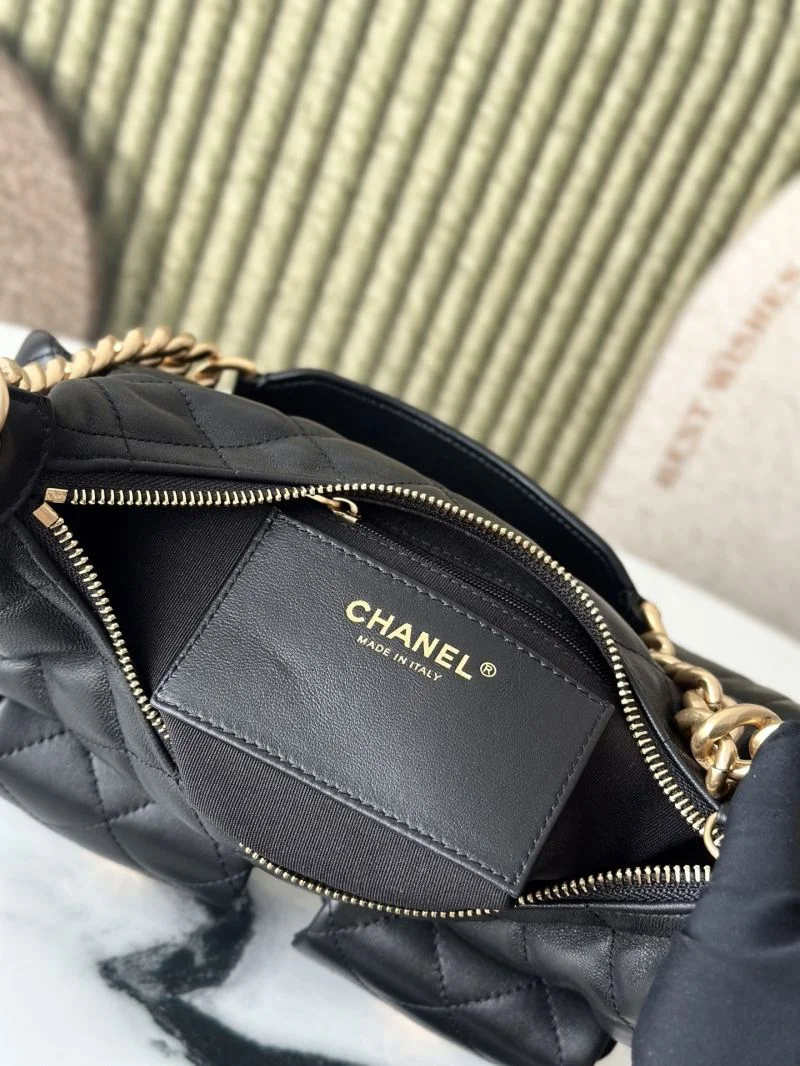 Chanel Hobo Bags Compact 53125