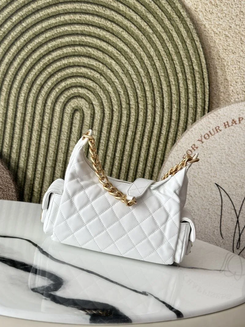 Chanel Hobo Bags Resilient 53123