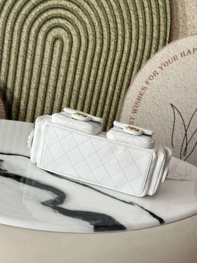 Chanel Hobo Bags Resilient 53123