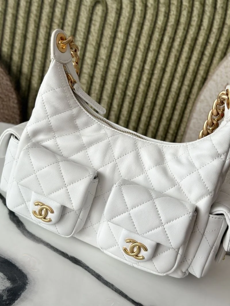 Chanel Hobo Bags Resilient 53123