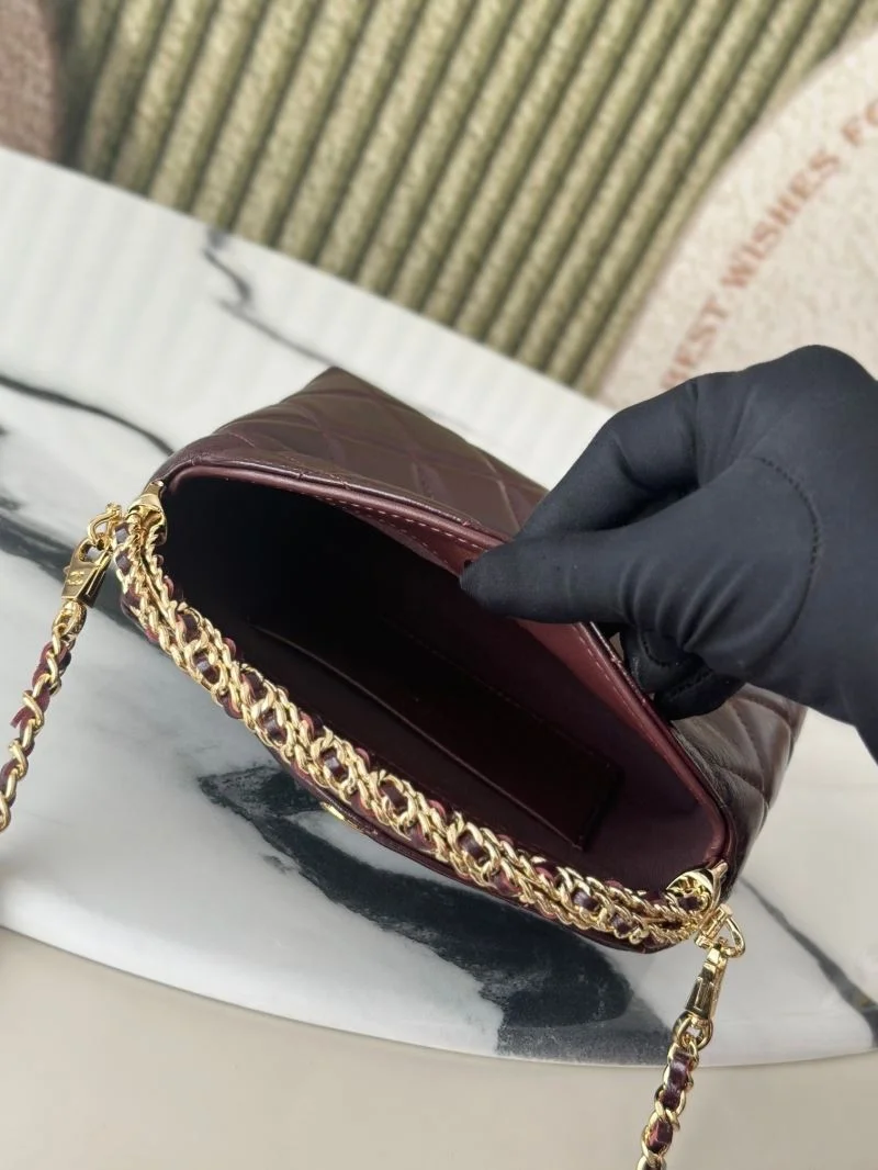Chanel Hobo Bags Attractive 53121
