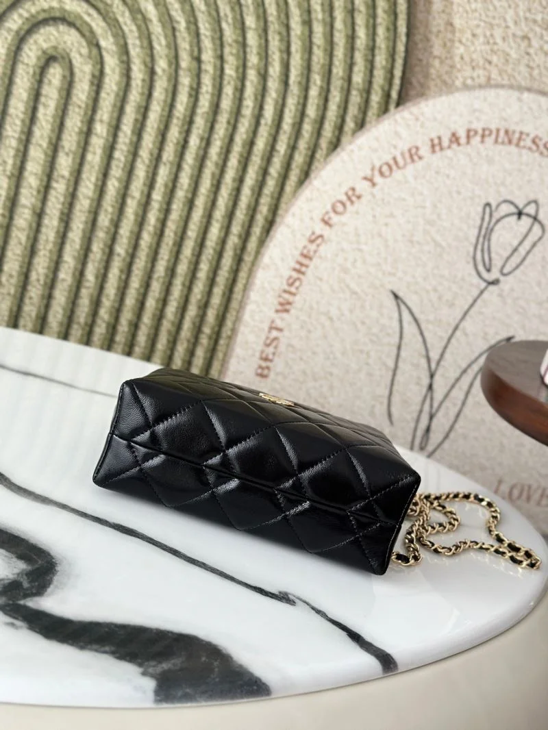 FreshLook Chanel Hobo Bags 53114