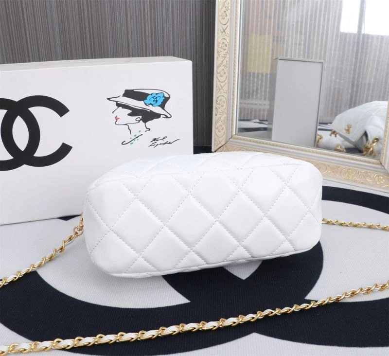 Chanel Hobo Bags Neat 86324