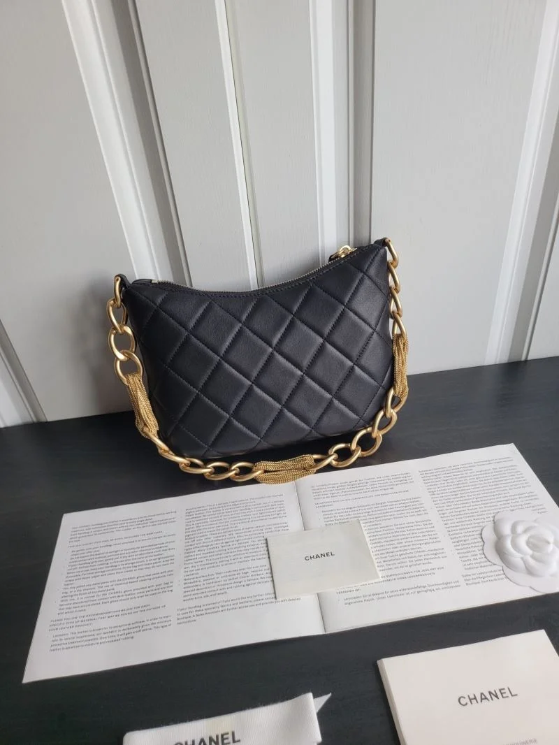 Chanel Hobo Bags Sleek 54998