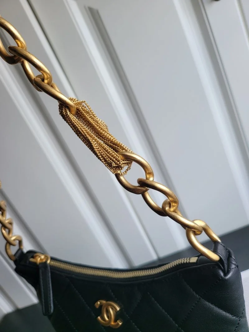 Chanel Hobo Bags Sleek 54998