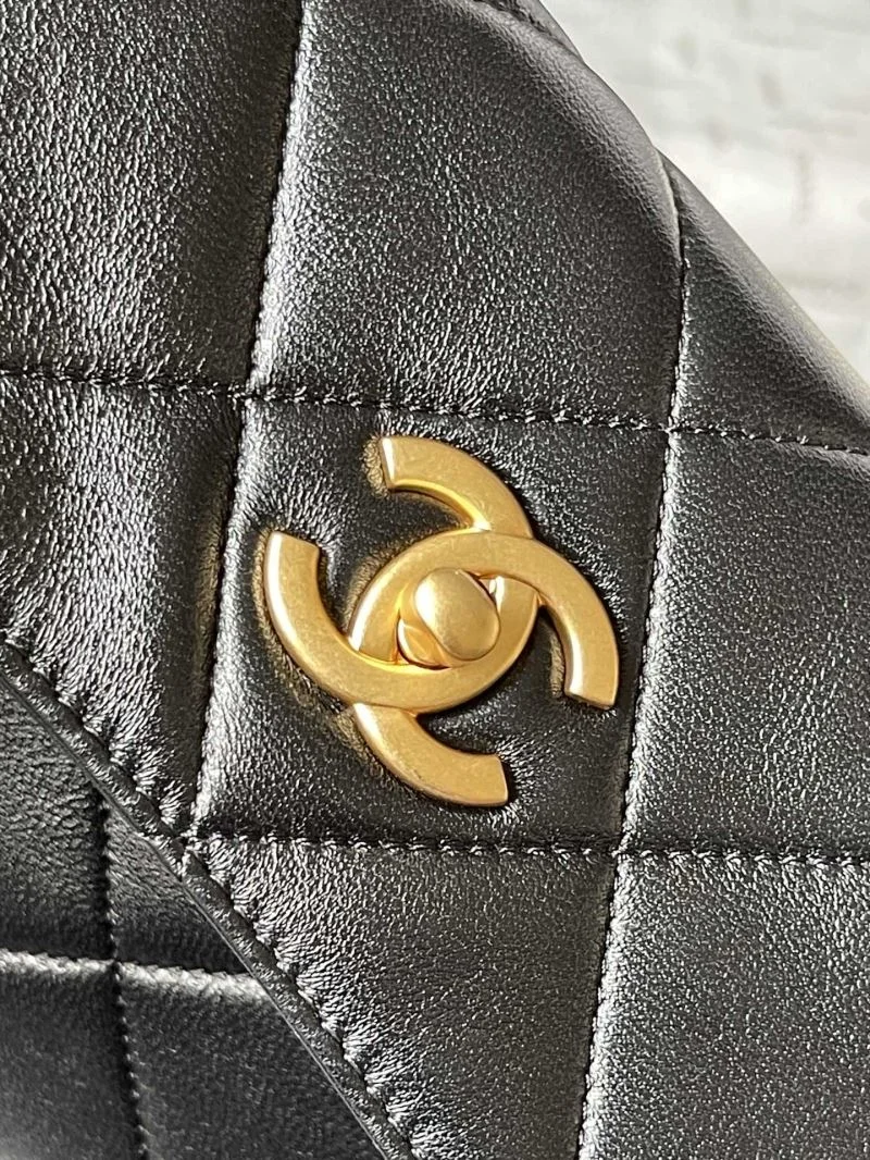 Chanel Hobo Bags Practical 54990
