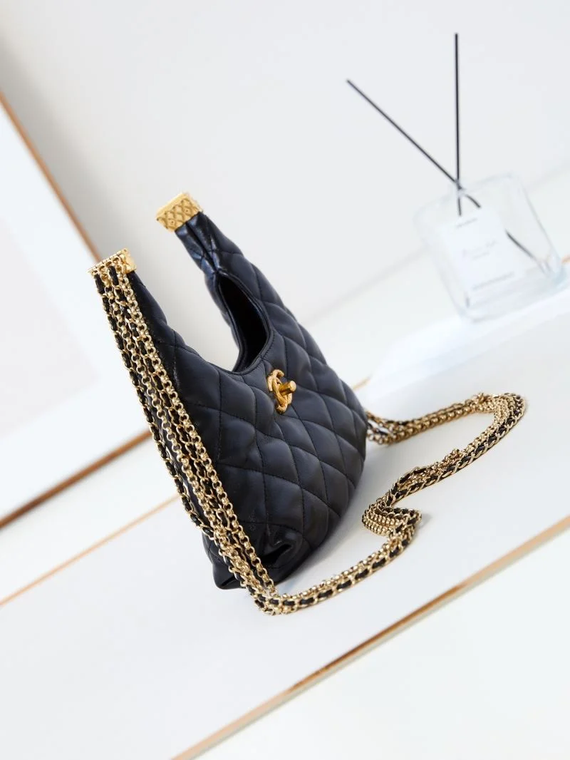 Chanel Hobo Bags Unique 54981