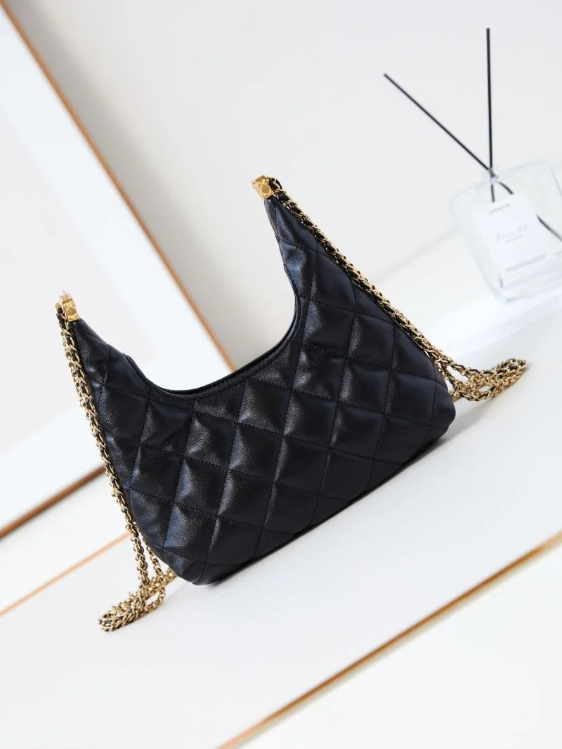 Chanel Hobo Bags Unique 54981