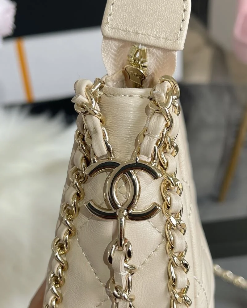 Chanel Hobo Bags DailyWear 54979