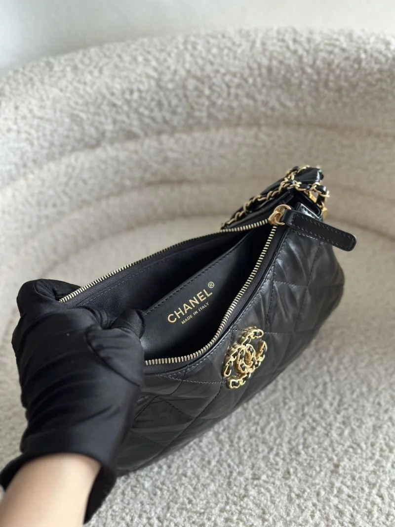 Chanel Hobo Bags Youthful 55008