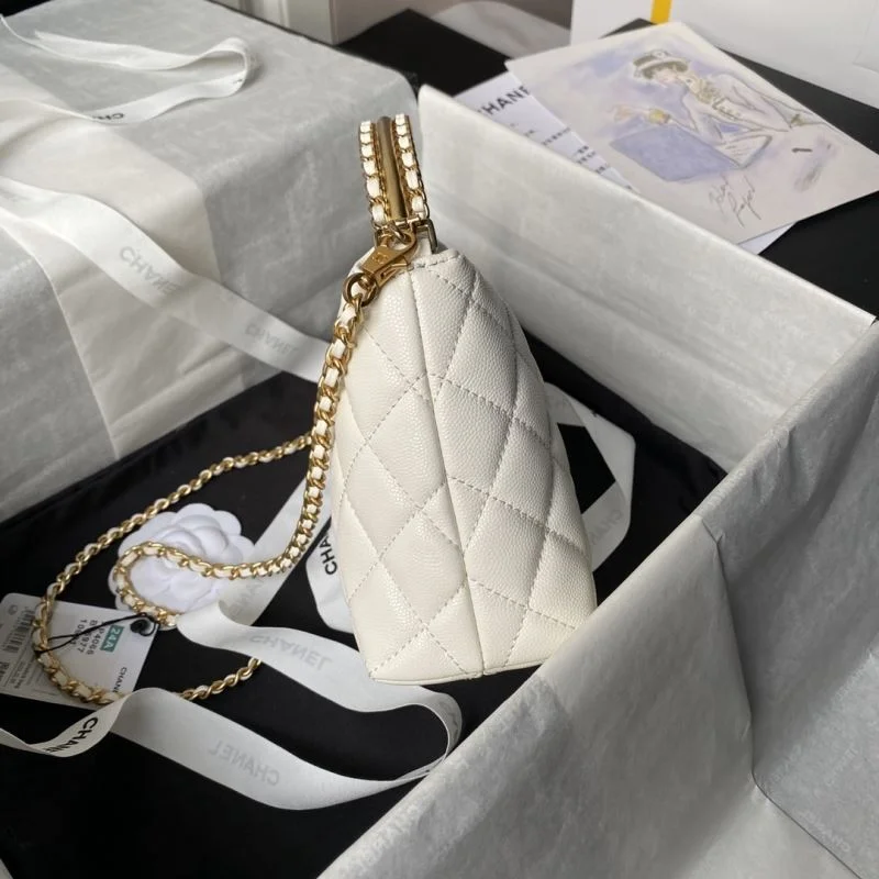 Chanel Hobo Bags Compact 55007