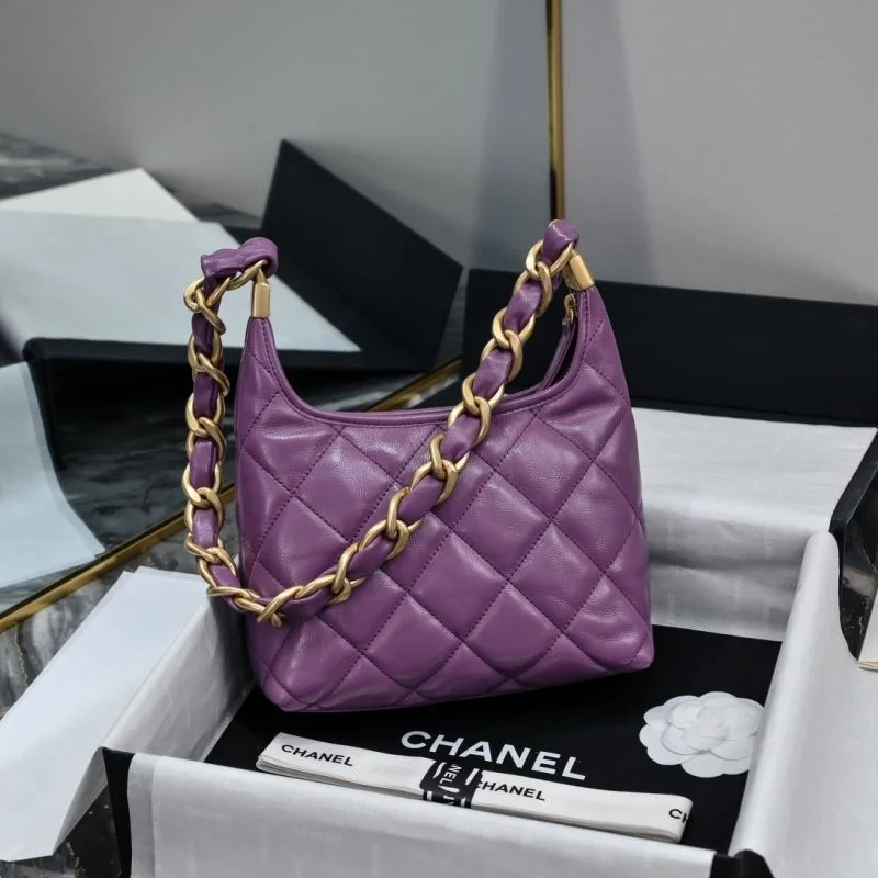 Trendsetting Chanel Hobo Bags 54967