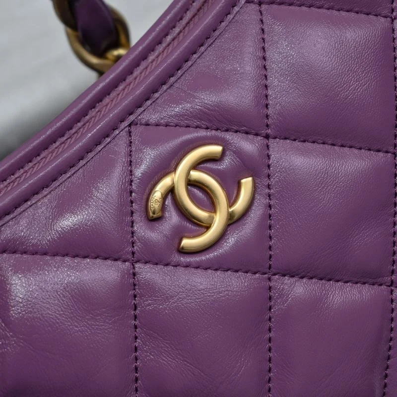 Trendsetting Chanel Hobo Bags 54967