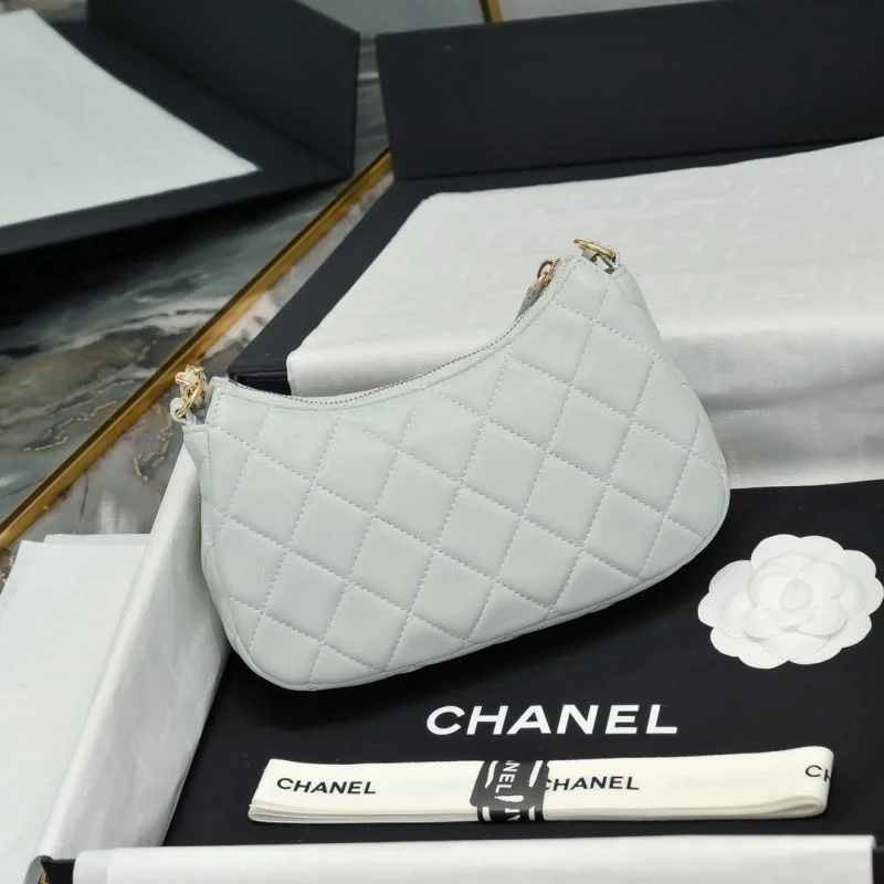 Chanel Hobo Bags Flexible 54986