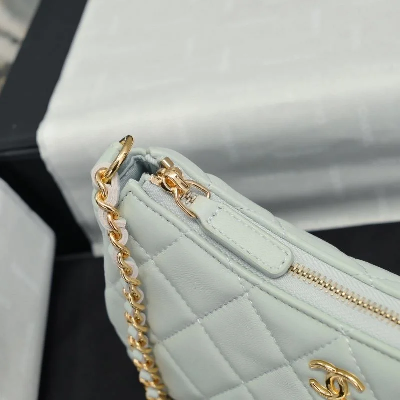 Chanel Hobo Bags Flexible 54986