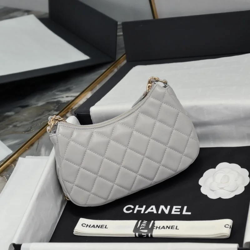 Chanel Hobo Bags Durable 54965