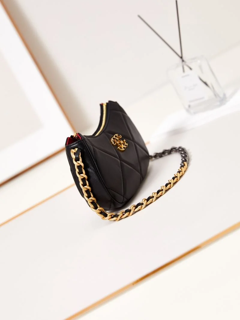 UrbanChic Chanel Hobo Bags 54964