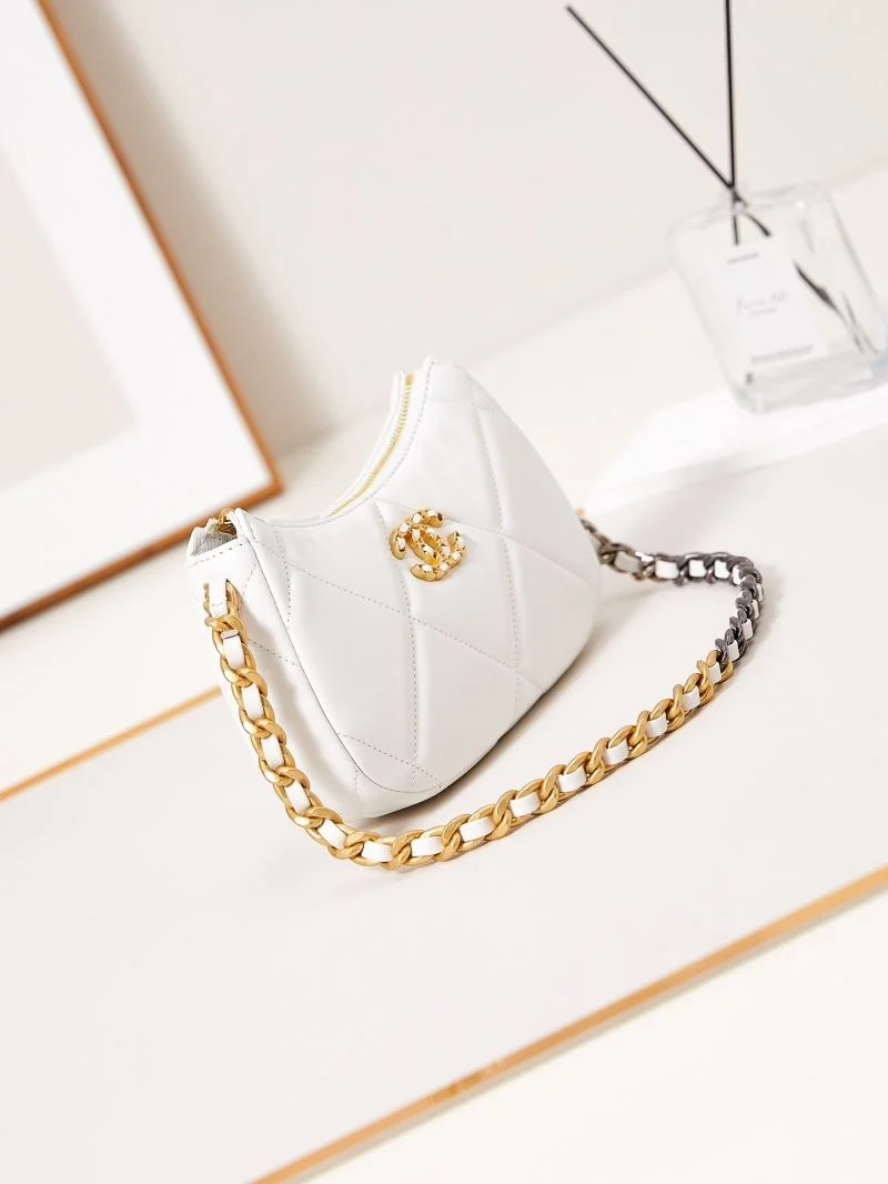 Chanel Hobo Bags TimelessDesign 54961