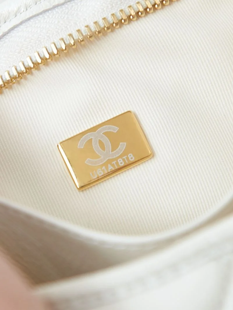 Chanel Hobo Bags Sophisticated 54941
