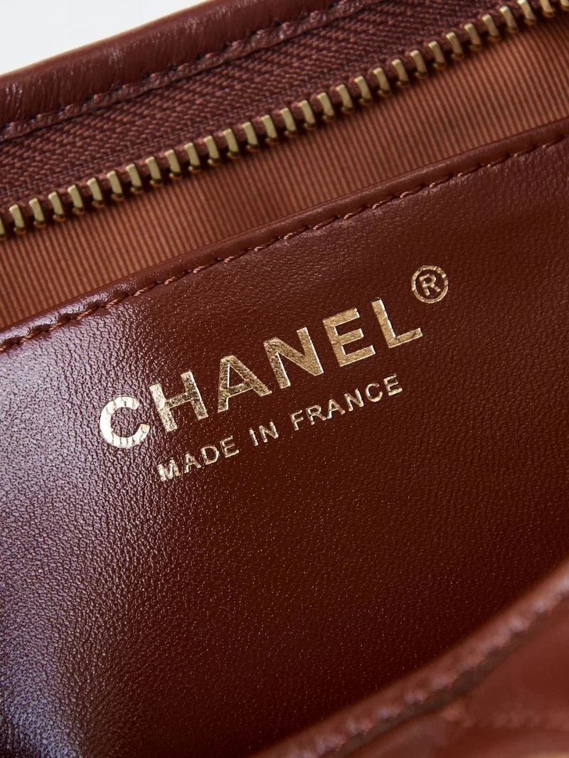 Chanel Hobo Bags Chic 54940