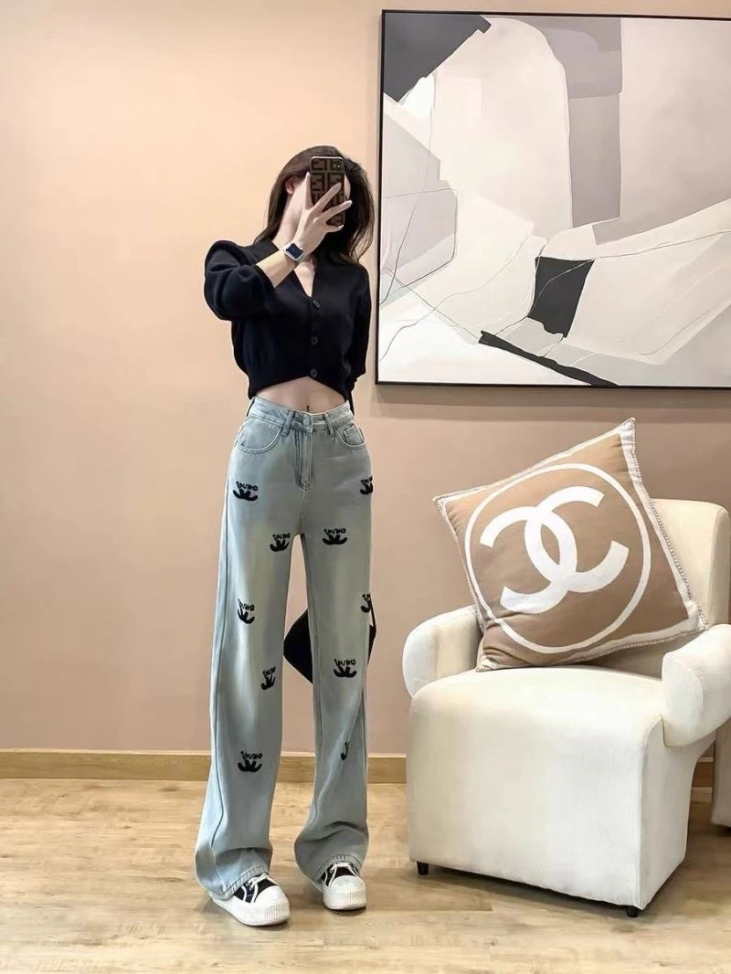 ModernLook Chanel Jeans 111411