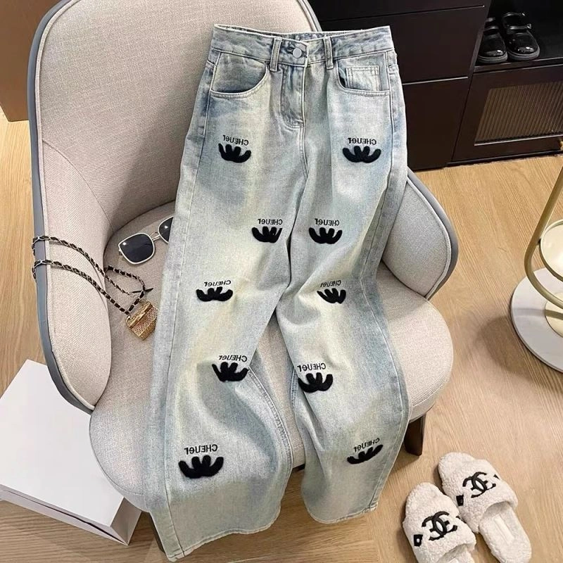 ModernLook Chanel Jeans 111411