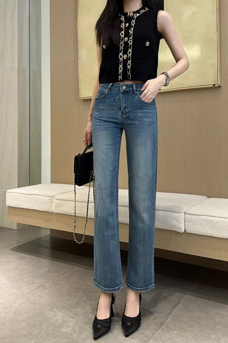 Elegant Chanel Jeans 109369