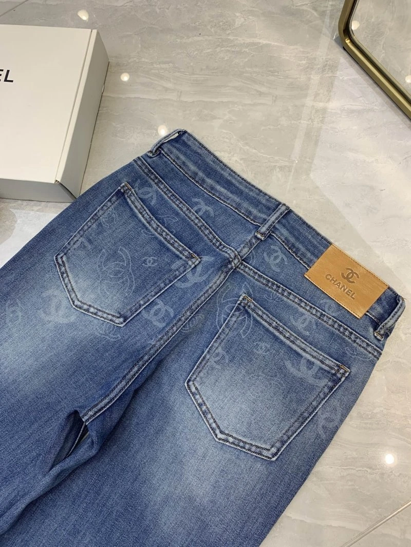 Elegant Chanel Jeans 109369